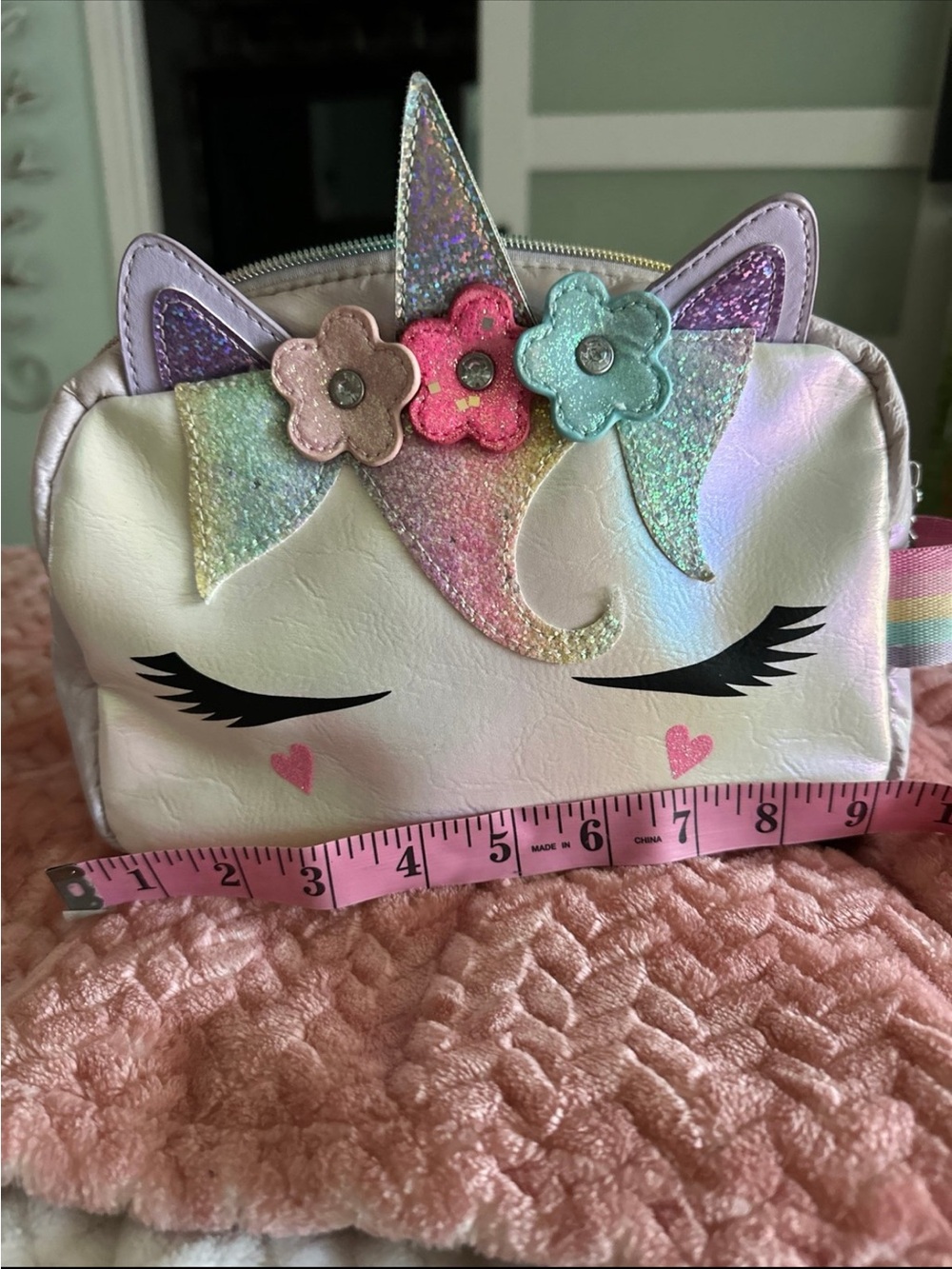 OMG Unicorn, Miss Gwen’s cosmetic tote bag
